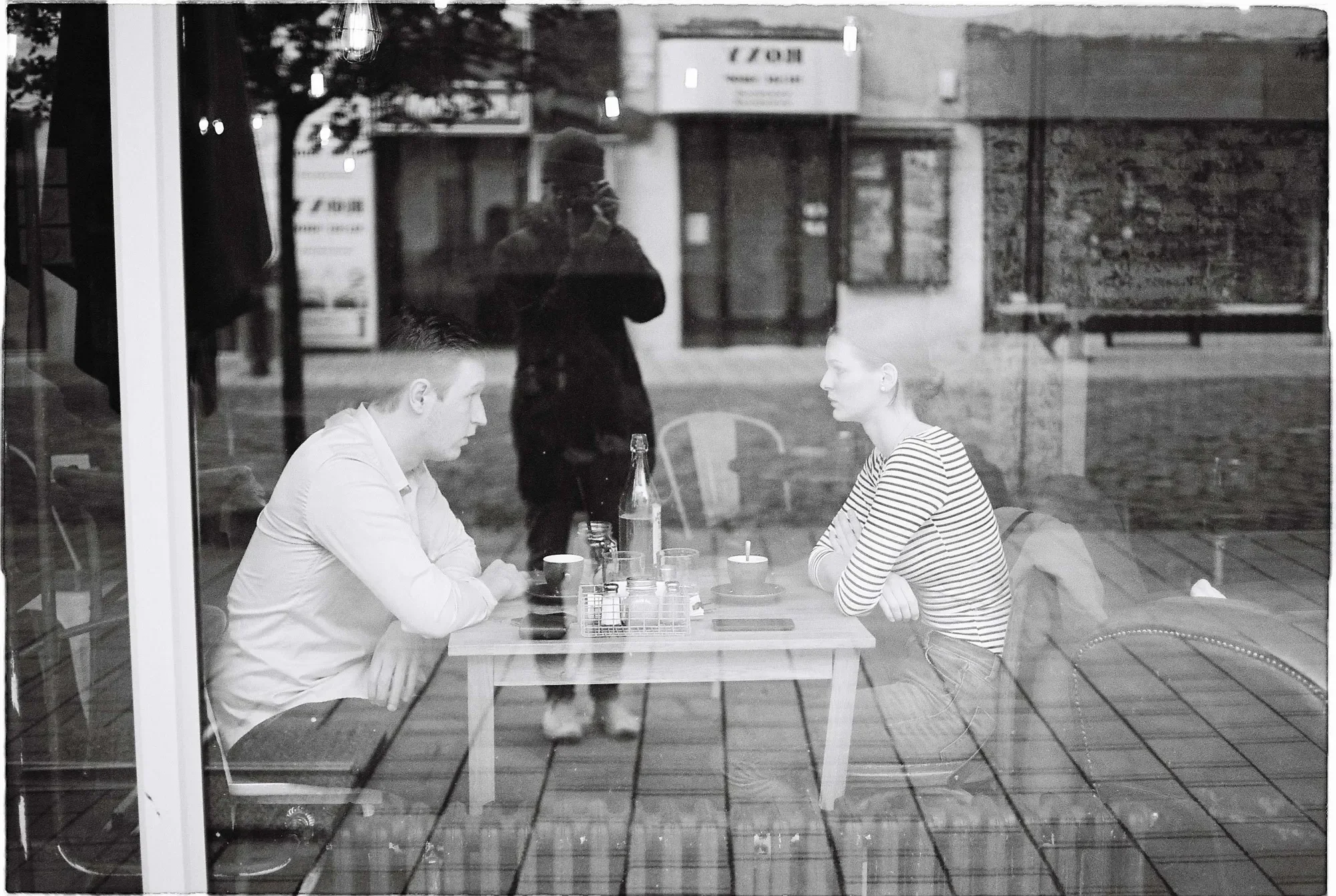 Čiernobiela ukážková fotografia nafotená na film Ilford XP2 Super 400