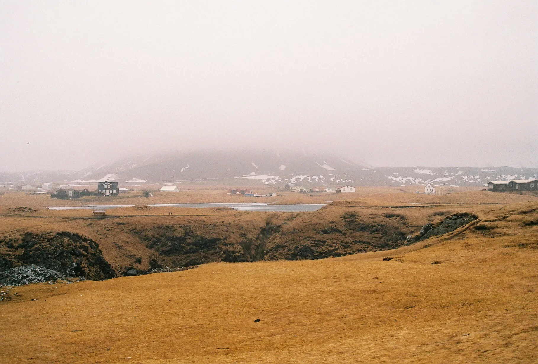 Islandská krajina na filmovej fotografii od Gréty Čandovej