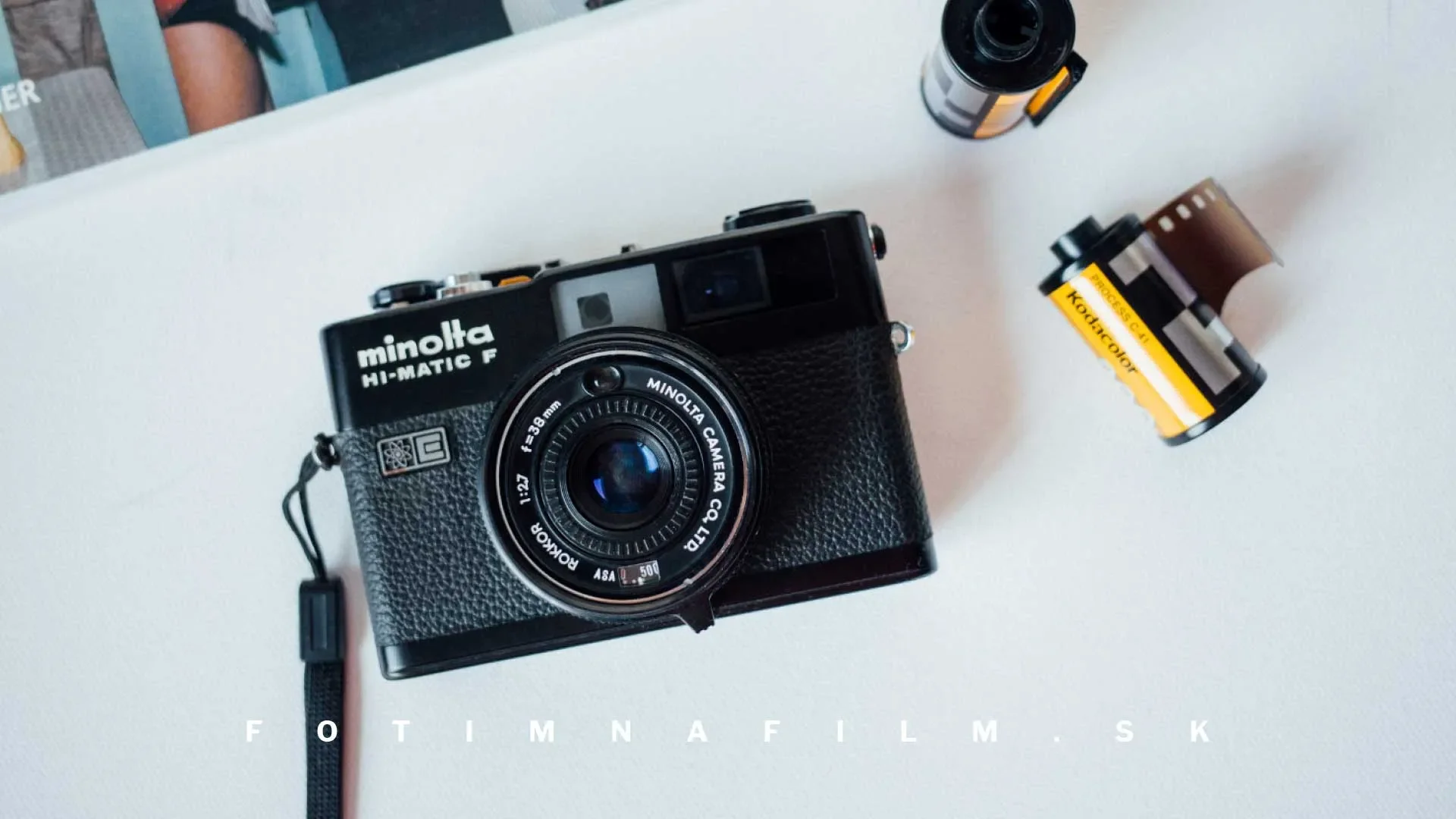 Telo a ovládanie kinofilmového fotoaparátu Minolta Hi-Matic F