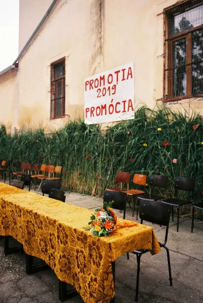 Promócie v Nadlaku zachytené na Leicu M6 (Fujifilm Superia X-Tra 400)